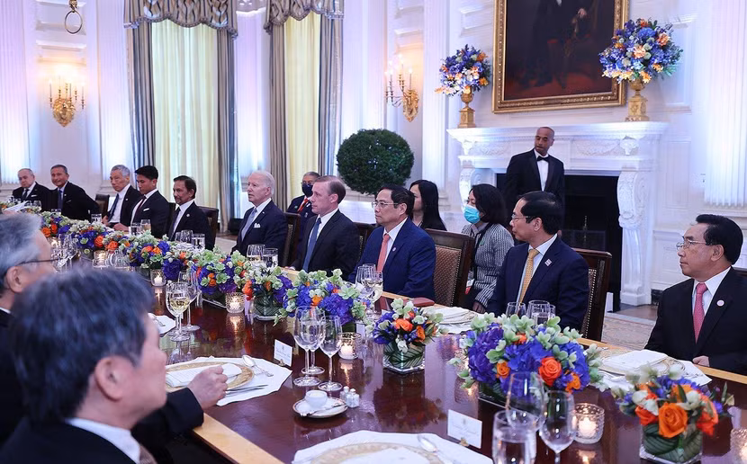 Thủ tướng Chính phủ Phạm Minh Chính tại tiệc chiêu đãi do Tổng thống Mỹ Joe Biden chủ trì ở Nhà Trắng tối 12-5