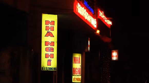 Nhà nghỉ không phải... để nghỉ ảnh 1