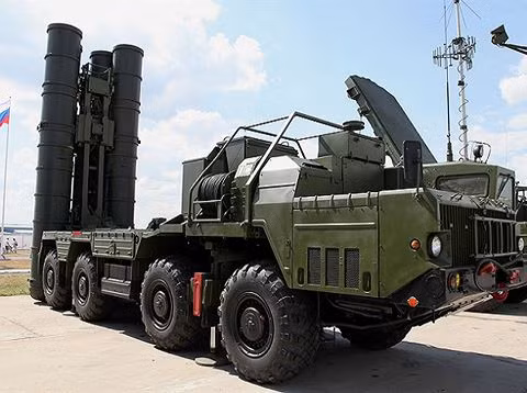 Một số ý kiến cho rằng giá như Nga chưa vội cung cấp S-300 cho Syria thì họ đã không bị rơi vào thế khó xử thế này.