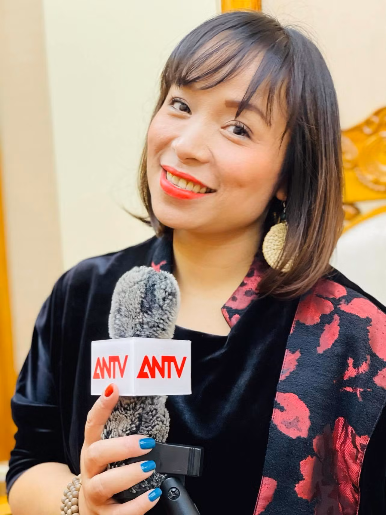 Nhà thơ Trần Hoàng Thiên Kim