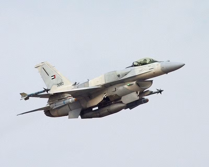 Tiêm kích đa năng F-16E/F Block 60 Desert Falcon