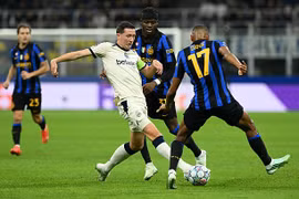 Inter vẫn chưa biết mùi chiến thắng ở Champions League