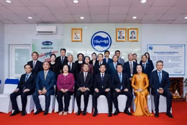 Ủy viên Bộ Chính trị, Thủ tướng Chính phủ Lê Minh Hưng thăm Nhà máy AngkorMilk của Vinamilk tại Campuchia