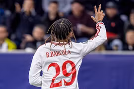 Barcola rực sáng, Liverpool 'hủy diệt' đối thủ tại Champions League