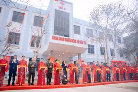 Trung tâm Y tế Tương Dương khánh thành tòa nhà khám chữa bệnh mới, nhận ngay gói tài trợ 'khủng' của Sun Group