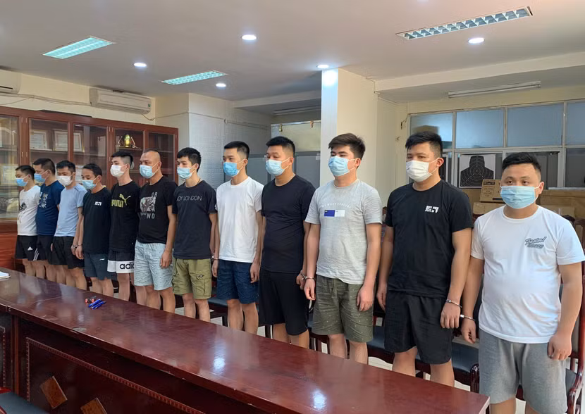 Các đối tượng người Trung Quốc nhập cảnh trái phép vào Việt Nam để ở và làm việc Các đối tượng người Trung Quốc nhập cảnh trái phép vào Việt Nam để ở và làm việc