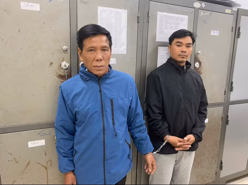 Hai đối tượng Long và Kịp