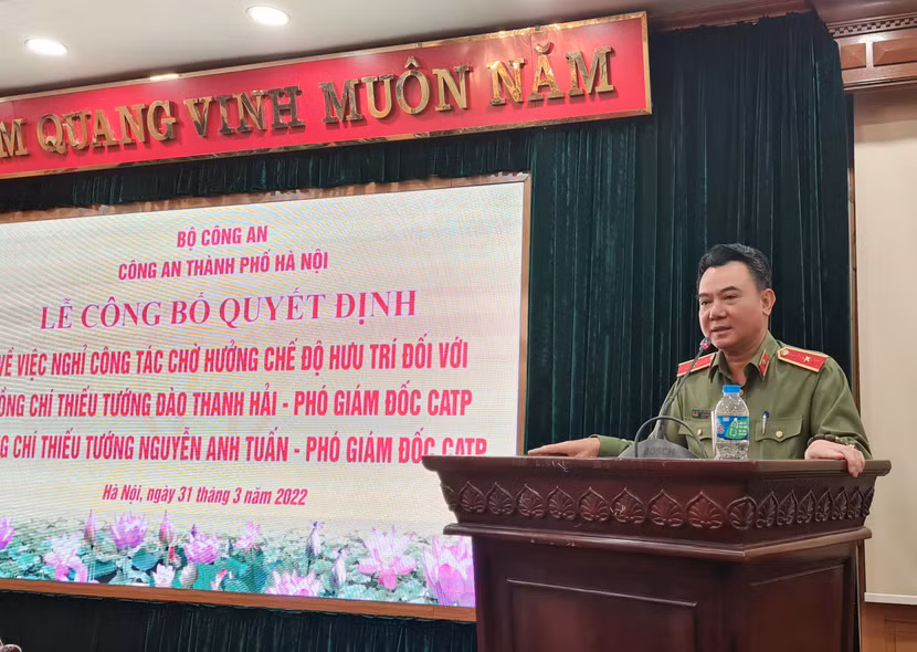 Thiếu tướng Nguyễn Anh Tuấn phát biểu tại buổi lễ Thiếu tướng Nguyễn Anh Tuấn phát biểu tại buổi lễ