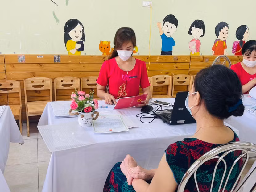 Ngành Giáo dục Hà Nội đề nghị sớm triển khai thu học phí không dùng tiền mặt