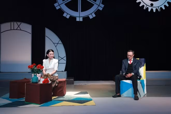 NSƯT Mỹ Uyên và nghệ sĩ Trọng Hiếu trong "Ái tình ngoài hôn nhân"