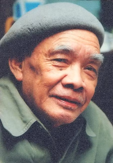 Nhà văn Hà Ân Nhà văn Hà Ân