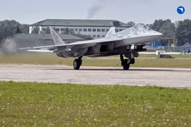 Quy mô phi đội tiêm kích Su-57 của Nga được mở rộng lên trên 200 chiếc?