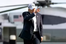 Tổng thống Trump hứa 'tập trung toàn lực' vào Ukraine sau khi ký thoả thuận hoà bình với Iran