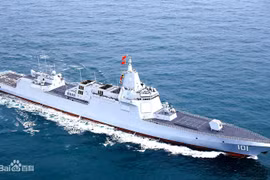 Trung Quốc công bố cùng lúc 2 siêu khu trục hạm Type 055 mới