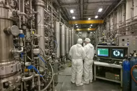 Mỹ xem xét chuyển giao công nghệ làm giàu uranium cho đối thủ lớn của Iran