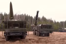 Nga lần đầu tiên sử dụng tên lửa 9M723-2 Iskander-1000 để tấn công Kyiv