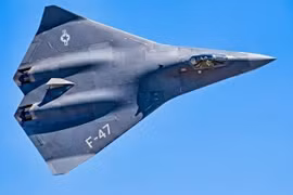Tổng thống Trump xác nhận tiêm kích thế hệ sáu F-47 bắt đầu được lắp ráp