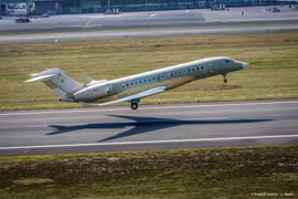 Tập đoàn Dassault thử nghiệm chuyến bay đầu tiên của máy bay Falcon 10X
