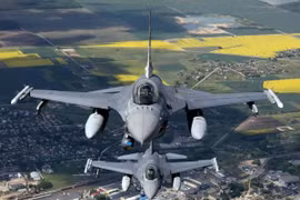 Tiêm kích NATO bắn hạ máy bay không người lái trên bầu trời Latvia