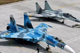Su-27 và MiG-29: Vì sao Liên Xô cần cả hai?