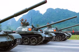 Mạnh hơn T-54/T-55 nhưng vì sao T-62 không trở thành dòng xe tăng chủ lực?