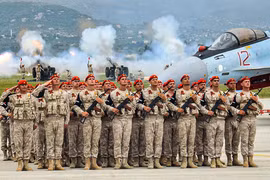Vì sao chính quyền mới Syria vẫn giữ Nga ở lại?