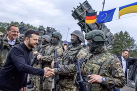 Ukraine đối mặt 'bài toán sinh tử': Chọn tên lửa Patriot hay vũ khí tấn công Nga?