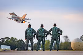 Mỹ bất ngờ chỉ trích Israel vì không kích Syria