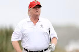 Tổng thống Trump tiệm cận mức béo phì, buộc các bác sĩ phải đưa ra cảnh báo