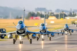 Vì sao Pakistan trở thành khách hàng xuất khẩu đầu tiên của J-10C?