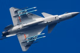 PL-15: Vì sao tên lửa Trung Quốc khiến J-10C trở nên đáng chú ý?