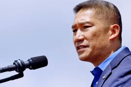 ‘Cửa ải’ ông Hùng Cao phải vượt qua để trở thành Bộ trưởng Hải quân Mỹ