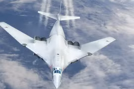 Tu-160 ra đời: Vì sao Liên Xô chế tạo oanh tạc cơ lớn nhất thế giới?