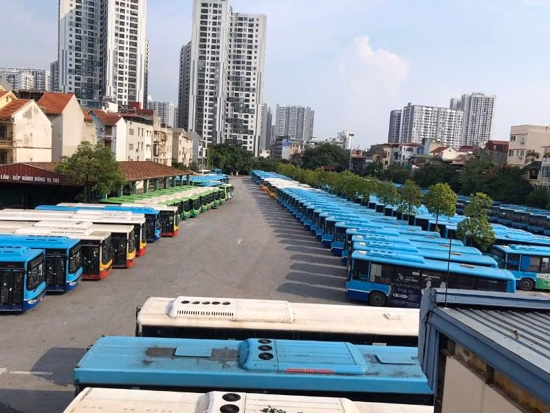 Xe buýt trên địa bàn TP Hà Nội tiếp tục tạm dừng hoạt động