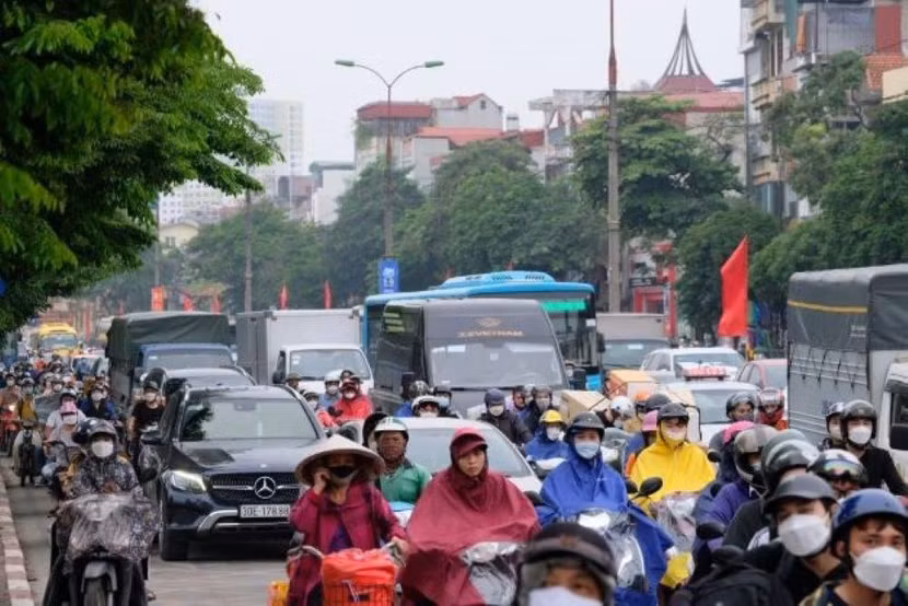 Vào các dịp nghỉ lễ lớn, các tuyến đường cửa ngõ ra vào Thủ đô luôn trong cảnh ùn tắc Vào các dịp nghỉ lễ lớn, các tuyến đường cửa ngõ ra vào Thủ đô luôn trong cảnh ùn tắc
