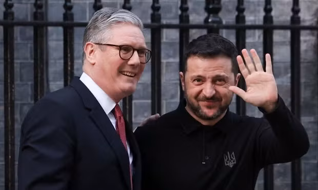 Thủ tướng Anh Keir Starmer tiếp đón Tổng thống Ukraine Volodymyr Zelensky Thủ tướng Anh Keir Starmer tiếp đón Tổng thống Ukraine Volodymyr Zelensky