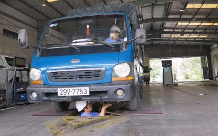 Nhiều ý kiến cho rằng, không nên giãn chu kỳ kiểm định với phương tiện kinh doanh vận tải