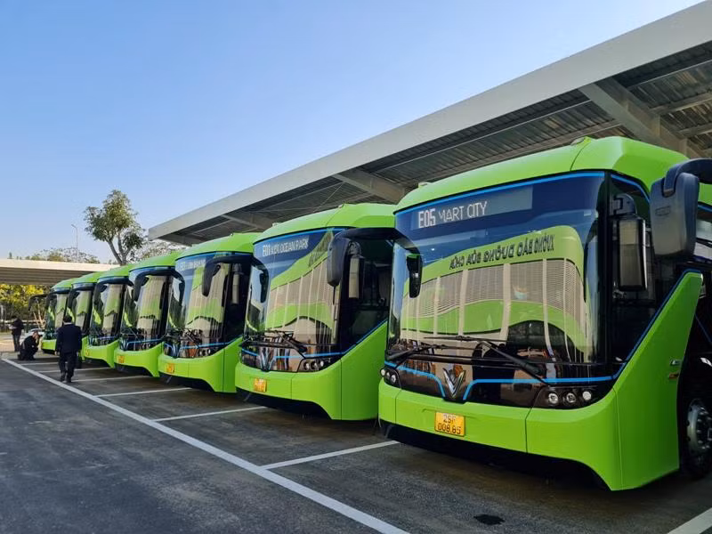 Trong tháng 12/2021 này sẽ mở mới 3 tuyến buýt điện và 6 tuyến trong năm 2022 Trong tháng 12/2021 này sẽ mở mới 3 tuyến buýt điện và 6 tuyến trong năm 2022