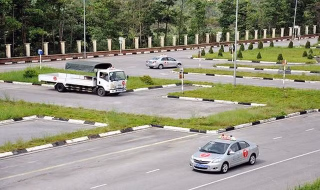 Lùi thời điểm áp dụng sát hạch lái xe bằng phần mềm mô phỏng do khâu chuẩn bị chưa hoàn tất