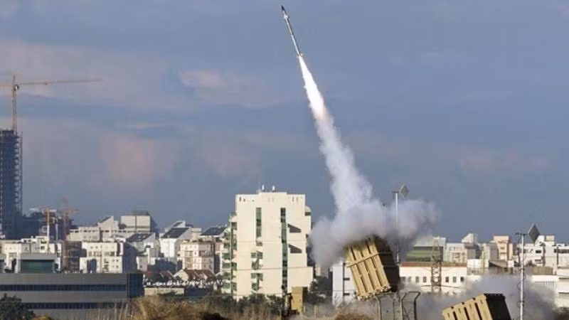 Iran tấn công tên lửa vào tàu của Israel