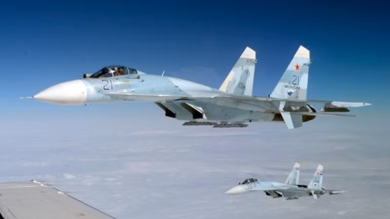Nga triển khai chiến đấu cơ Su-27 để chặn máy bay trinh sát Mỹ tiến vào lãnh thổ Nga trên Biển Đen, ngày 16-8-2020
