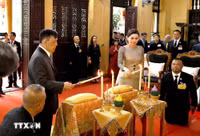 Nhà vua Thái Lan và Hoàng hậu thăm chùa Quán Sứ và dự lễ cầu an