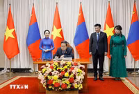 Lễ đón Chủ tịch Quốc hội Trần Thanh Mẫn và Phu nhân thăm chính thức Mông Cổ