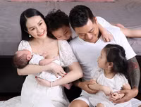 [ẢNH] Sự nghiệp ca hát đáng ngưỡng mộ của Tuấn Hưng trước khi giải nghệ