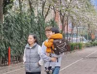 [ẢNH] Vẻ quyến rũ đến say đắm lòng người của hoa ban giữa lòng Thủ đô