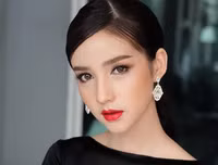 [ẢNH] Cận cảnh nhan sắc 