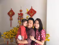 [ẢNH] Những cặp vợ chồng chênh lệch hàng chục tuổi của showbiz Việt nhưng vẫn hạnh phúc bền lâu