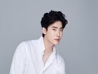 [ẢNH] Mê mẩn trước vẻ đẹp của những tài tử nổi tiếng nhất xứ Hàn năm 2020