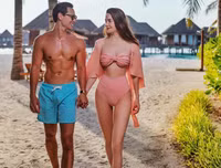 [ẢNH] Bộ ảnh đẹp như mơ của Hà Hồ - Kim Lý tại khu nghỉ dưỡng Maldives