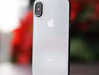 [ẢNH] Những sai lầm tai hại nhiều người mắc phải khiến smartphone nhanh hỏng